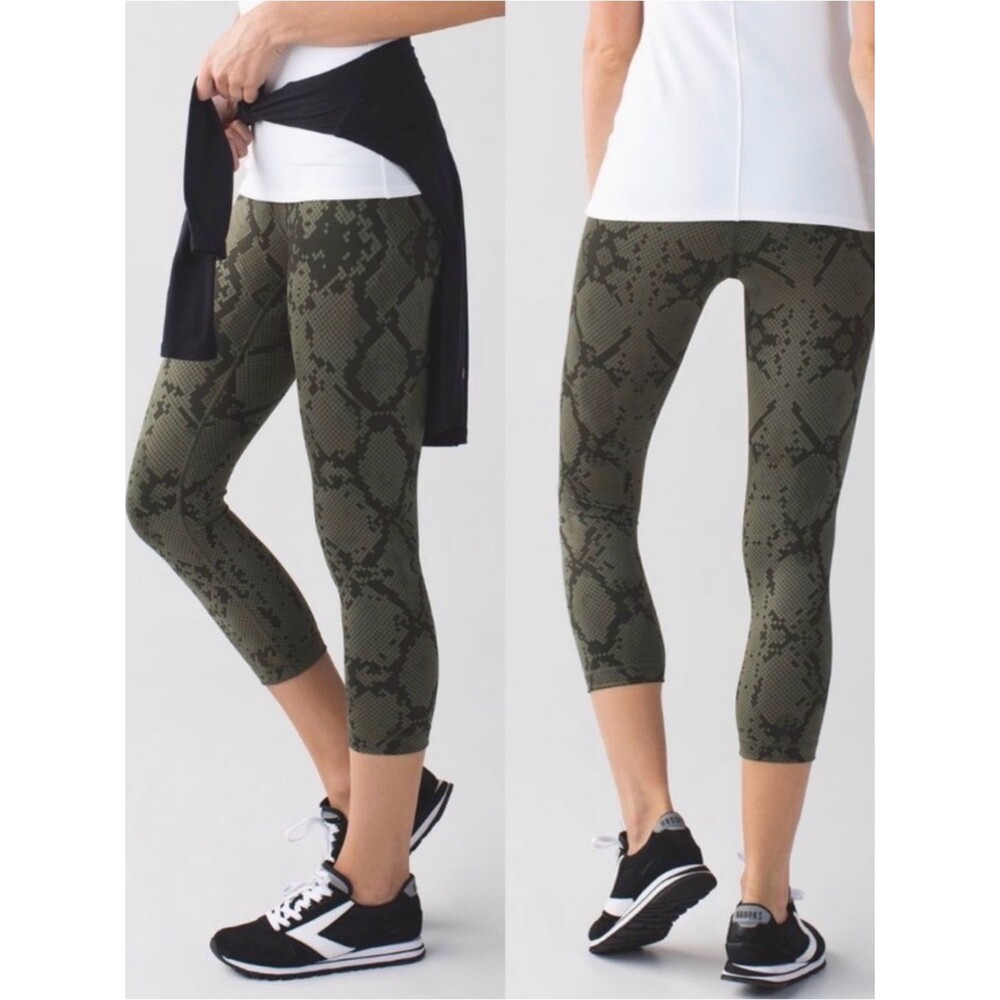 Lululemon Wunder Under Crop III Full-On Luon Ziggy Snake Fatigue Green Gator 4